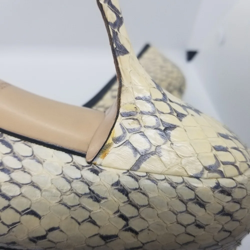 Miu Miu cream and gray snakeskin pointed toe pumps EU 37.5 - Picture 13 of 15